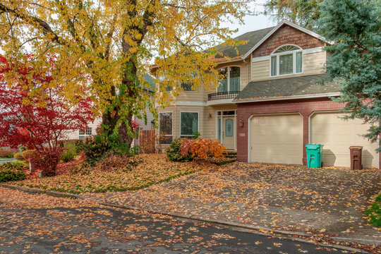 Fall season in a neighborhood Gresham Oregon.
