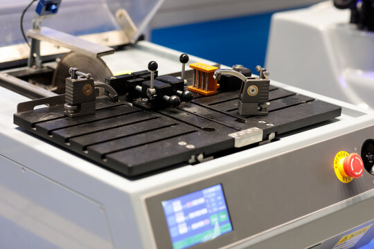 tabletop automatic precision cutter machine