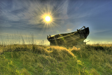 image of an abandoned boat dungeness beach kent