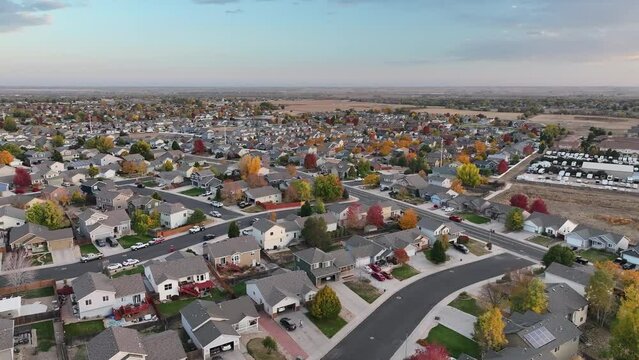 Greeley colorado gateway estates establishing shot of greeley in fall colors. Beautiful neighborhood with neatly kept homes.