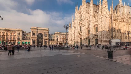 Deurstickers Panorama showing Milan Cathedral and Vittorio Emanuele gallery timelapse. © neiezhmakov
