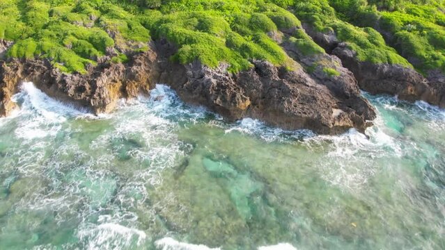 波照間島 断崖の海岸性の空撮