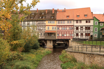 Herbststimmung in Erfurt; Blick zur berühmten Krämerbrücke