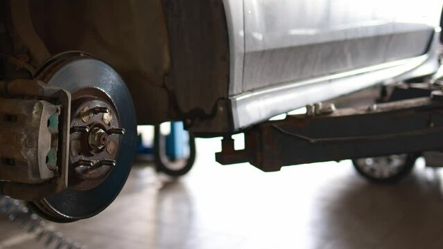 Service maintenance of cars. Garage. Tire service.