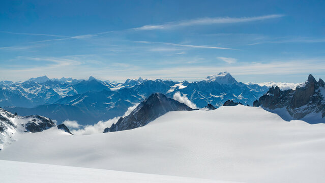 The Alps chain from the Trient glacier with the Mont-Blanc, the Matterhorn, the Dent Blanche and the Weisshorn
