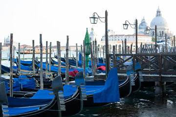 Venice gandola service landmark tourist people come to visit