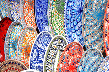 Arabesques, colors and fantasy in Tunisian ceramics - Tunis - 677770919