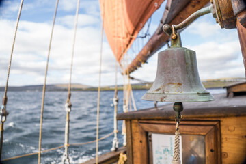 Fototapeta na wymiar bell on the boat