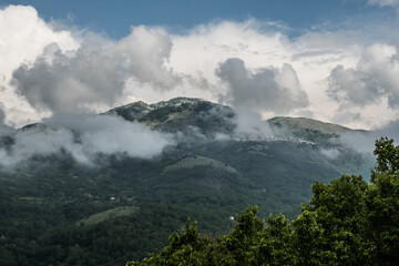 Chmury w górach