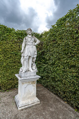 Obraz premium Statue in the Herrenhausen Gardens in Hannover, Germany