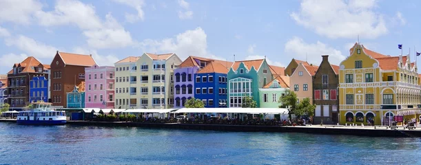Fotobehang Colourful Dutch Colonial Architecture in Willemstad Curacao © Mary Baratto