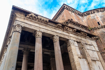 Fototapeta premium Exterior of Pantheon in Rome, Italy