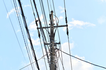 電柱と電線