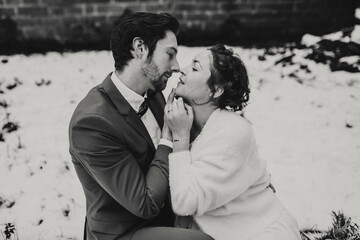 Winter Hochzeit in den Bergen - Bilder von Hütte und Wald