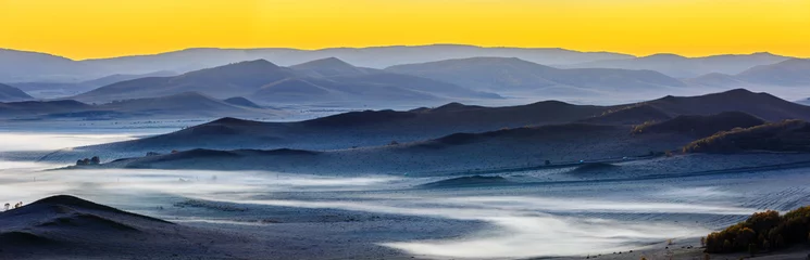 Foto auf Acrylglas Morgen mit Nebel Beautiful mountain range and fog natural landscape at sunrise in Inner Mongolia, China. Grassland natural scenery in autumn season. High Angle view.