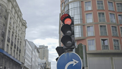 Urban Traffic: Red Light and Right Turn Signal