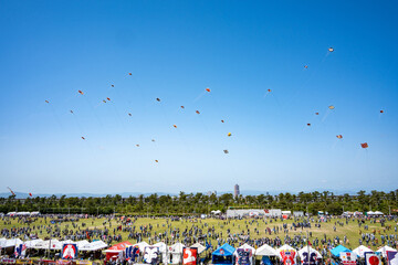浜松まつりの凧揚げ