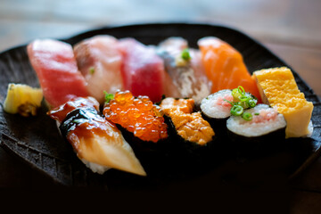 お寿司盛り合わせ