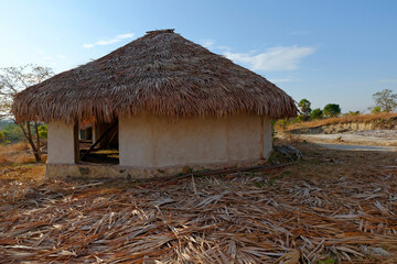 Hutte en cours de construction