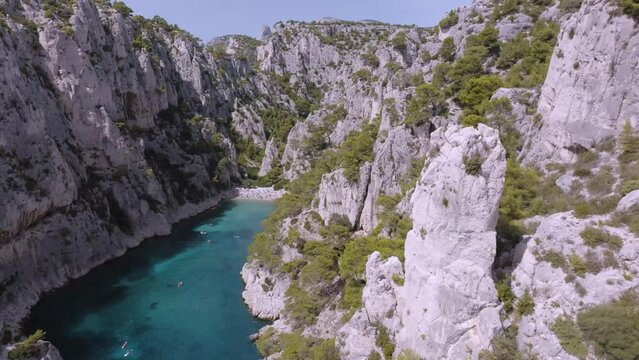 Les calanques de Marseille : la calanque d'En Vau.