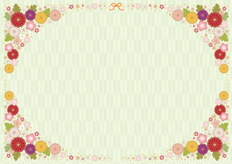 緑背景の角に菊や梅を曲線に配した和風素材-横型