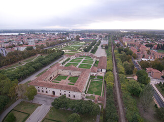 Obraz premium Mantova, giardini Palazzo Te