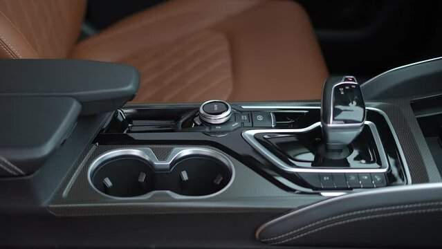 modern car interior, leather interior, leather seats, Maxus