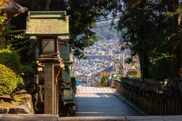 美しい寺の階段風景