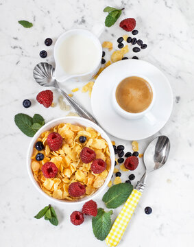 desayuno con caf&eacute; y cereales