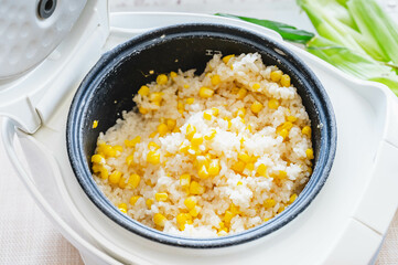 生トウモロコシの炊き込みご飯