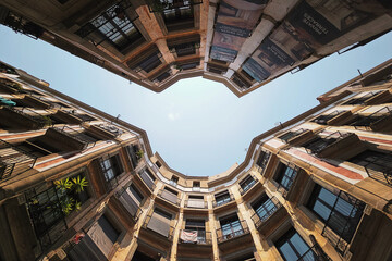 Nadir view picture of a circular building. - obrazy, fototapety, plakaty