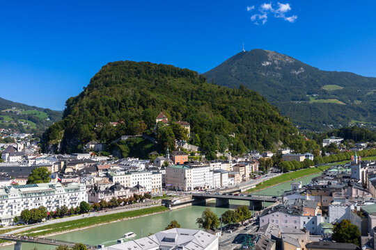 Blick auf den Kapuzinerberg vom M&ouml;nchsberg in Salzburg, &Ouml;sterreich