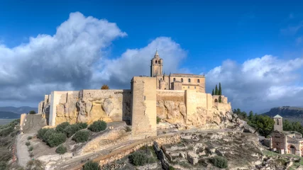 Papier Peint photo autocollant Cerro Torre hermosos monumentos de España, fortaleza de la Mota en el municipio de Alcalá la Real