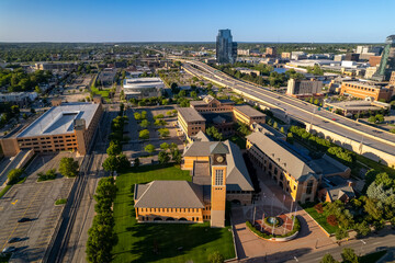 Aerial view of Grand Valley state university campus in Grand Rapids, Michigan. - obrazy, fototapety, plakaty