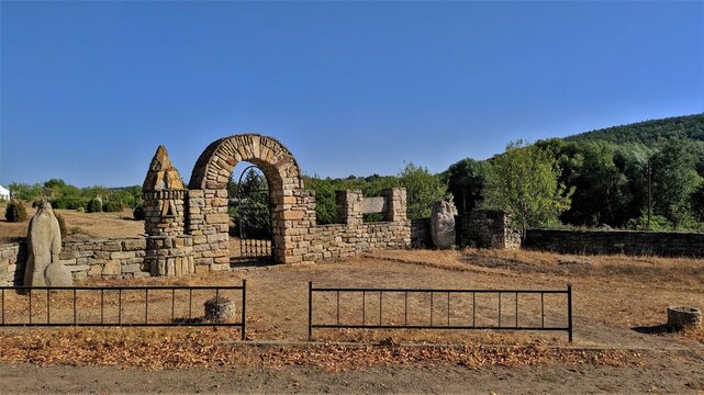 A beautiful place of power and relaxation in the city of Busha