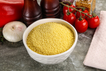 Raw dry wheat couscous grain