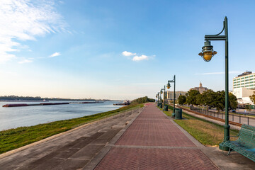 promenade with dam at Mississippi river in Baton Rouge