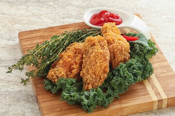 Crispy chicken wings with tomato ketchup