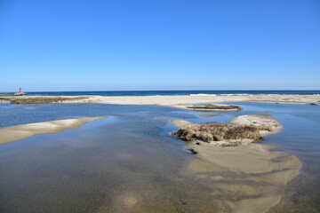 한국 강원도 강릉의 해안 사구 푸른 하늘 