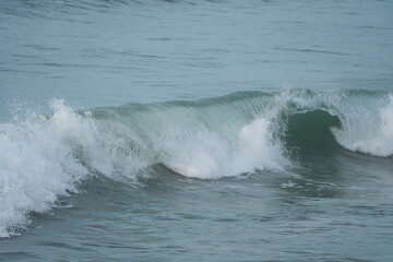 Fototapeta premium Belle vague avec de l'écume