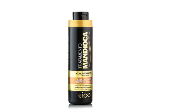 S&Atilde;O PAULO, BRAZIL- 14, NOVEMBER, 2023, PACKAGING OF SHAPOO SALON EFFECT, MANIOC TREATMENT, BRAND EICO, PACKAGING WITH 1 LIRO, ON WHITE BACKGROUND