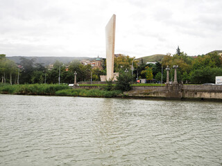 Tbilisi embankment of the Kura River © Yosef
