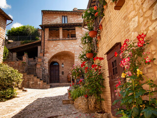 Italia, Umbria, il paese di Spello, il borgo antico.