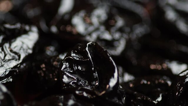 The benefits of prunes for the body. Daily intake of prunes without harm to health.