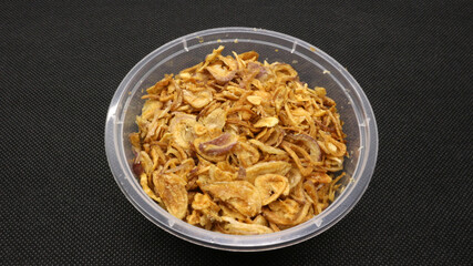 Crispy deep fried shallot