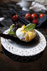 an egg in a bag for breakfast