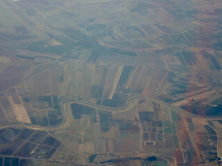 Veduta aerea di campi e terreni agricoli nell'area rurale della Piana di Catania 188