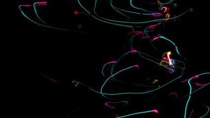 Foto auf Alu-Dibond space licht malen lila rauch linien striche leuchten dunkel hintergrund videoeffekt ki superkraft Visueller Effekt bunte lichter bildschirm organizer augenschonend dunkel farbenspiel formen striche  © Lights nature & more