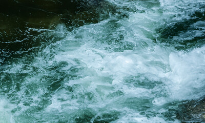 Obraz premium turbulent sea water
