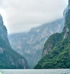 Cañón del Sumidero, Chiapas, Parque Nacional, RíoGrijalva, Pueblo Mágico, Chiapa de Corzo, Naturaleza, Aventura, México, ViajarFull, montañas